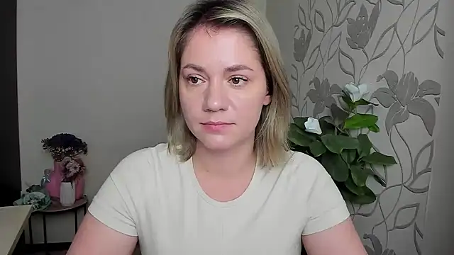 MariaSttone online show from 28, 9, 2025