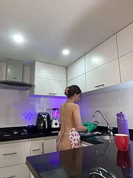 nicollefiorett online show from 26, 3, 2026