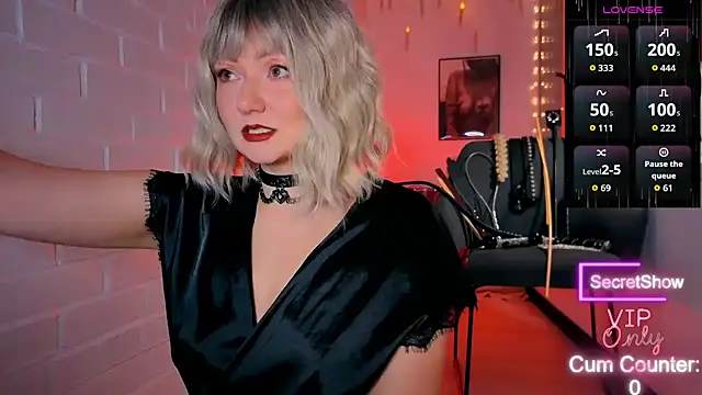 Snapshot of Sandralawrence chatting on 14, 3, 2026 Sandralawrence online show from 14, 3, 2026