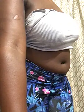 AceQween22 online show from 25, 1, 2025