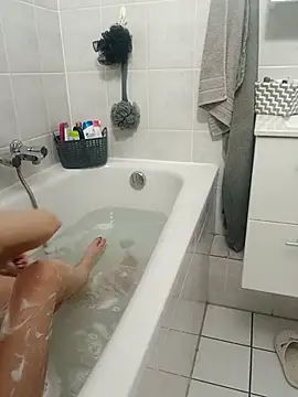 SkinnyGina online show from 12, 3, 2026