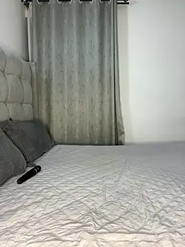 prettiepearl online show from 20, 4, 2026