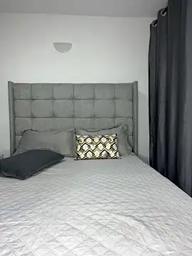 Snapshot of prettiepearl chatting on 9, 10, 2025 prettiepearl online show from 9, 10, 2025