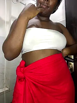 Snapshot of prettiepearl chatting on 31, 10, 2025 prettiepearl online show from 31, 10, 2025