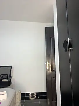 prettiepearl online show from 14, 1, 2026