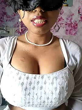 sandy naughty online show from 13, 2, 2026