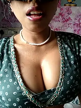 sandy naughty online show from 7, 2, 2026