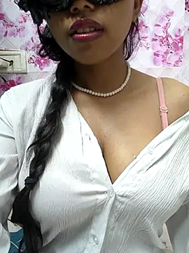 sandy naughty online show from 3, 6, 2026