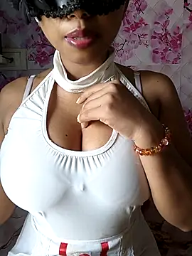 sandy naughty online show from 26, 4, 2026