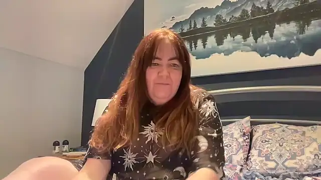 curvy-milf-abbie online show from 15, 1, 2026