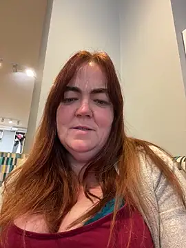 curvy-milf-abbie online show from 5, 12, 2025