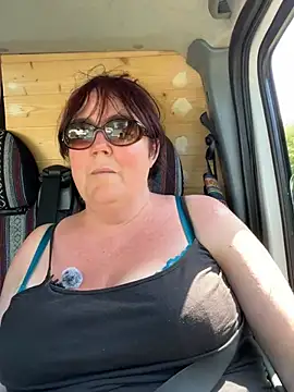 curvy-milf-abbie online show from 23, 6, 2026