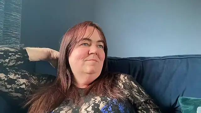 curvy-milf-abbie online show from 16, 5, 2026