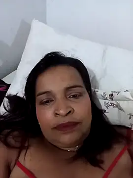 Snapshot of _violetta_- chatting on 6, 5, 2026 violetta - online show from 6, 5, 2026