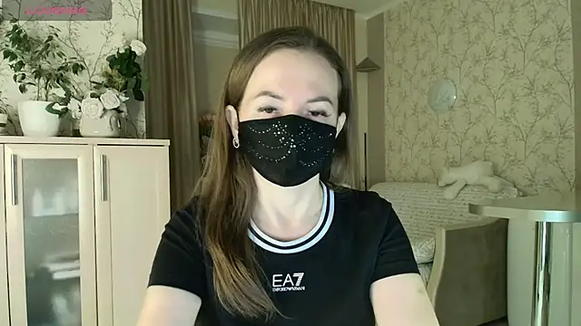 MilfeaN online show from 9, 3, 2026