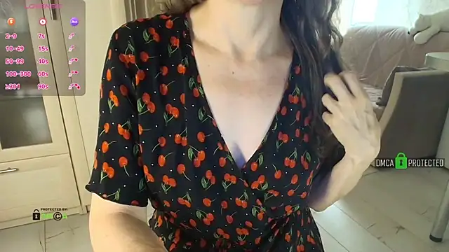 Snapshot of MilfeaN chatting on 9, 11, 2025 MilfeaN online show from 9, 11, 2025