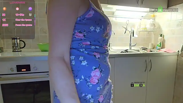 Snapshot of MilfeaN chatting on 29, 11, 2025 MilfeaN online show from 29, 11, 2025