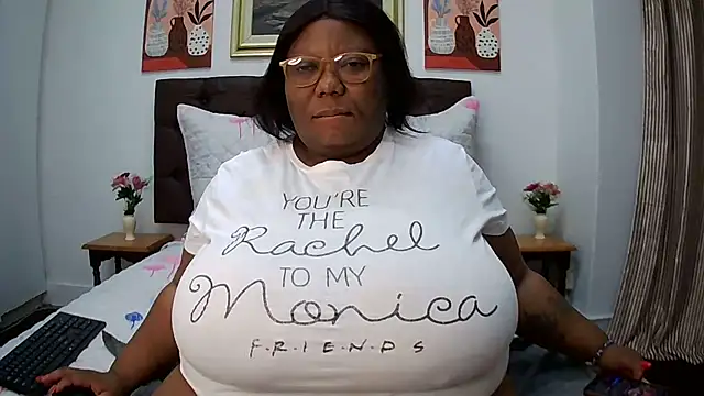 Snapshot of DAIRYBELLELIZxx chatting on 27, 5, 2026 DAIRYBELLELIZxx online show from 27, 5, 2026
