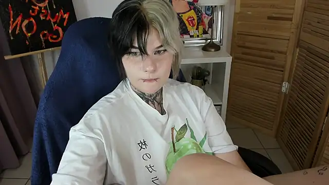 Snapshot of mekurisu chatting on 7, 7, 2026 mekurisu online show from 7, 7, 2026