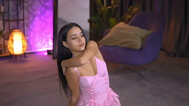 Snapshot of CherrySelena chatting on 7, 2, 2025 CherrySelena online show from 7, 2, 2025