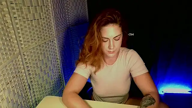 Snapshot of KayleyxEmily chatting on 11, 6, 2026 KayleyxEmily online show from 11, 6, 2026