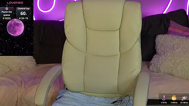 DonnaLustt online show from 14, 11, 2025