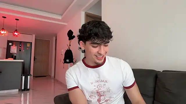 Snapshot of zenn_rush1 chatting on 18, 3, 2026 zenn rush1 online show from 18, 3, 2026