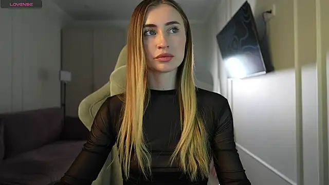 Coconutkittyy online show from 23, 10, 2025