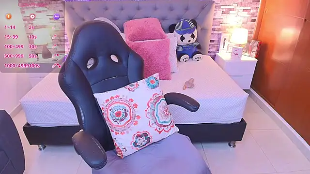 italy   boobs online show from 14, 11, 2025