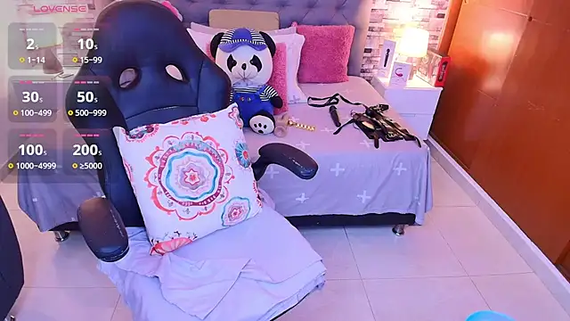 italy   boobs online show from 21, 11, 2025