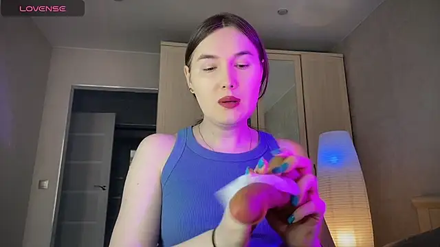 Maria Bowie online show from 28, 5, 2026