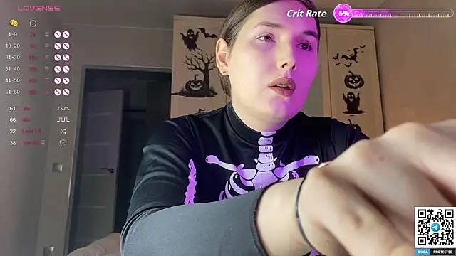 Maria Bowie online show from 31, 10, 2025