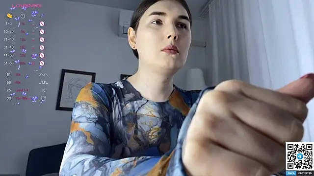 Maria Bowie online show from 28, 2, 2025