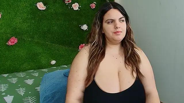 Huge Titties  online show from 10, 3, 2026