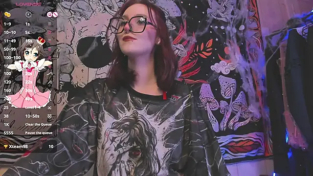 kissthasky online show from 11, 11, 2025