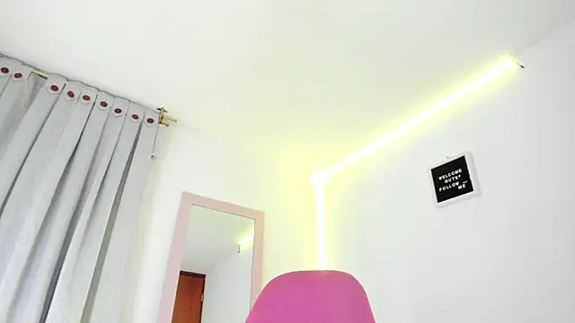 Anniie grey online show from 28, 12, 2024