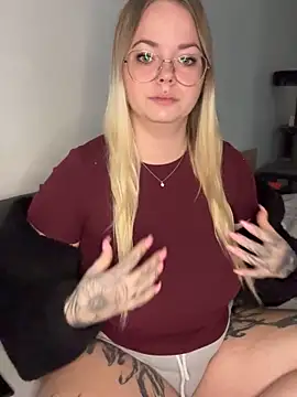 AnnaLenaaa online show from 4, 12, 2024