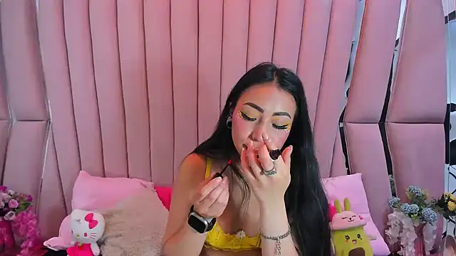 nathalia pink online show from 24, 7, 2026
