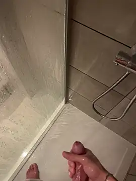 LucianoRixo1 online show from 18, 2, 2026