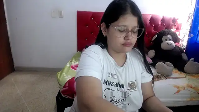 Snapshot of angel_barbie_1 chatting on 18, 5, 2026 angel barbie 1 online show from 18, 5, 2026