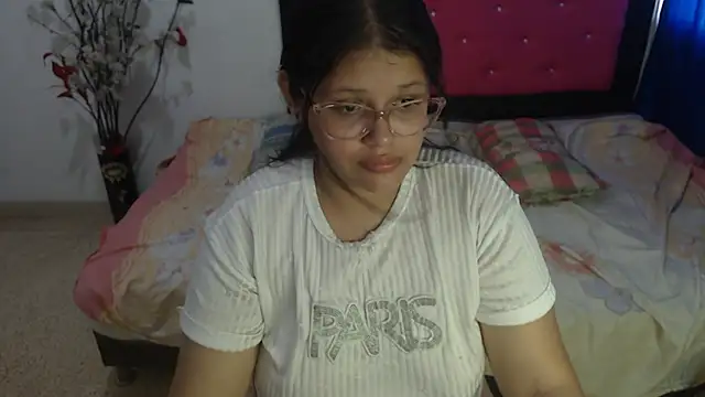 Snapshot of angel_barbie_1 chatting on 18, 10, 2025 angel barbie 1 online show from 18, 10, 2025