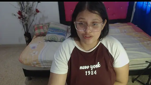 Snapshot of angel_barbie_1 chatting on 22, 9, 2025 angel barbie 1 online show from 22, 9, 2025