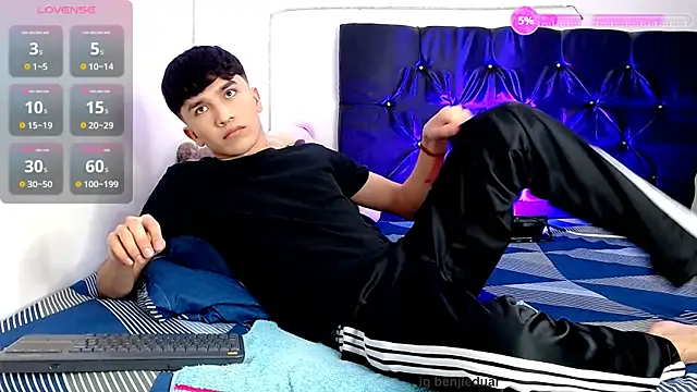 benji hoter online show from 12, 11, 2025