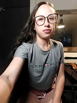 milena 23x online show from 4, 3, 2025