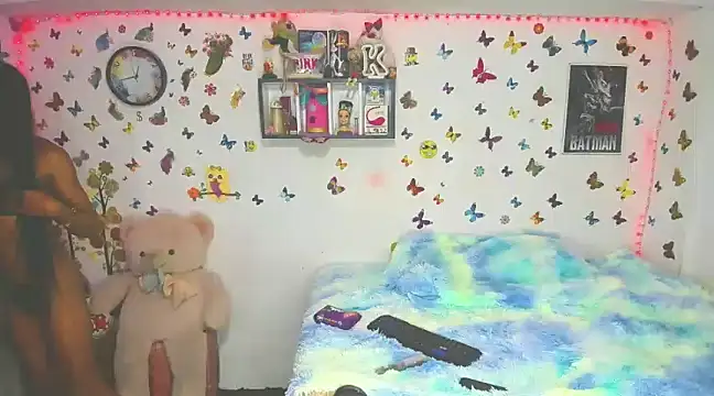 marianaoficial249701 online show from 11, 1, 2025