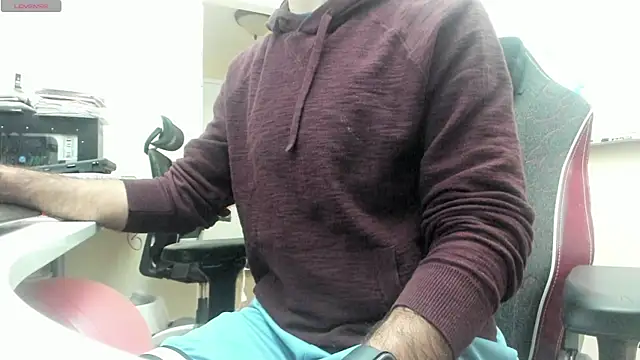 bear russian hunk online show from 9, 10, 2025