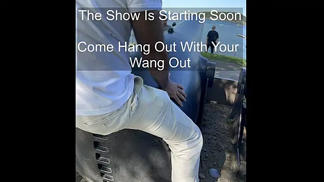 bear russian hunk online show from 21, 4, 2026