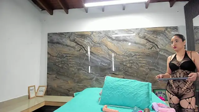 Yaya    11 online show from 23, 10, 2025