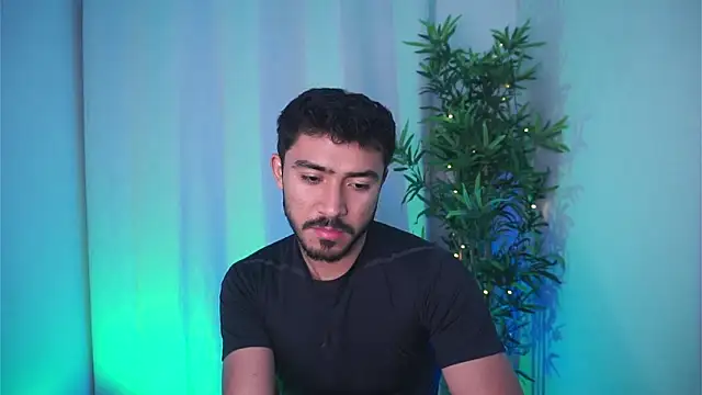 Snapshot of dam0n_fr0st chatting on 11, 11, 2025 dam0n fr0st online show from 11, 11, 2025