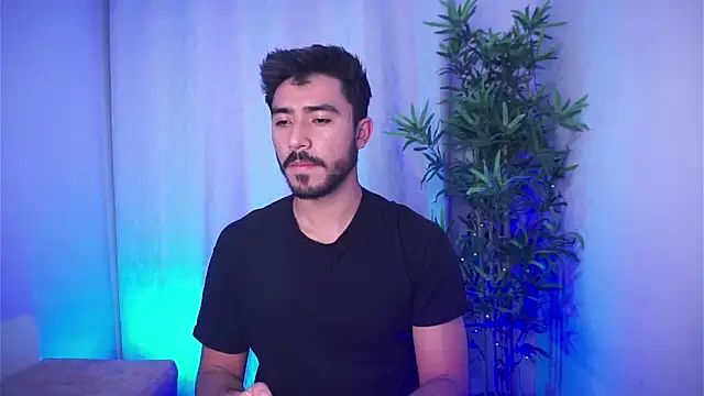 Snapshot of dam0n_fr0st chatting on 14, 11, 2025 dam0n fr0st online show from 14, 11, 2025